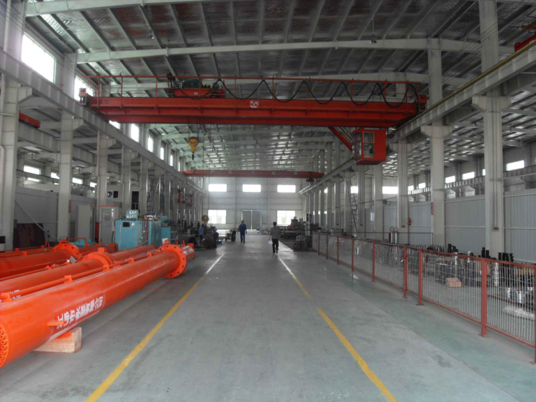 Yangzhou Jiangdu Yongjian Hydraulic production workshop